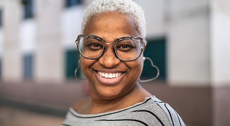 African American woman wearing eye glasses pictures
